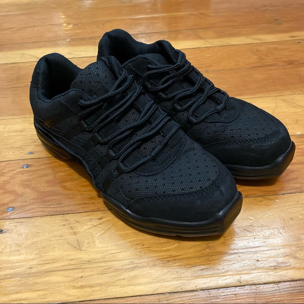 Capezio Womens Lace Up Rock It DS24 Low Top Dance Sneakers Black Size 8